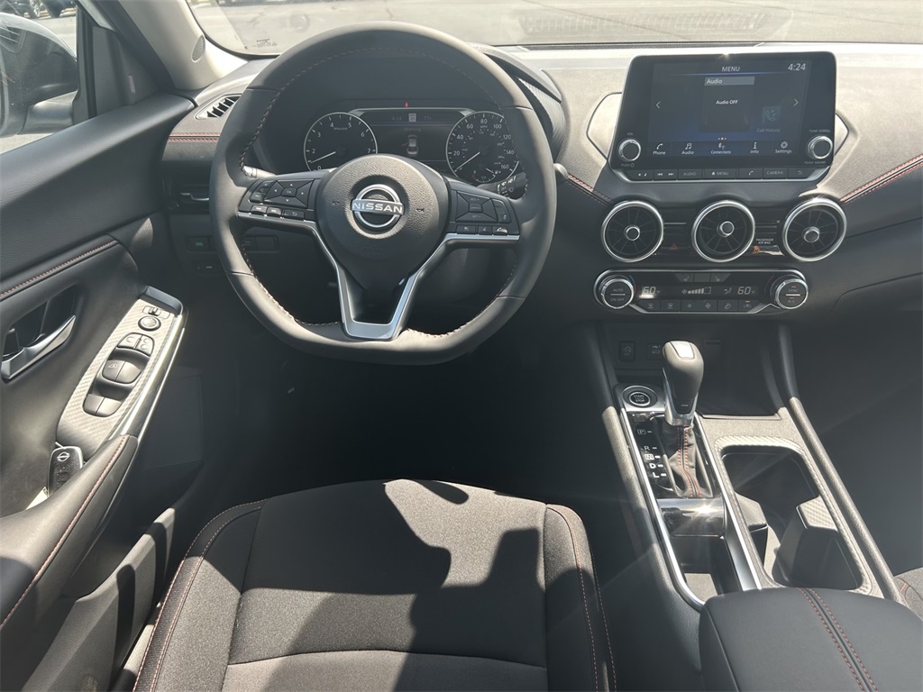 2025 Nissan Sentra SR photo 10