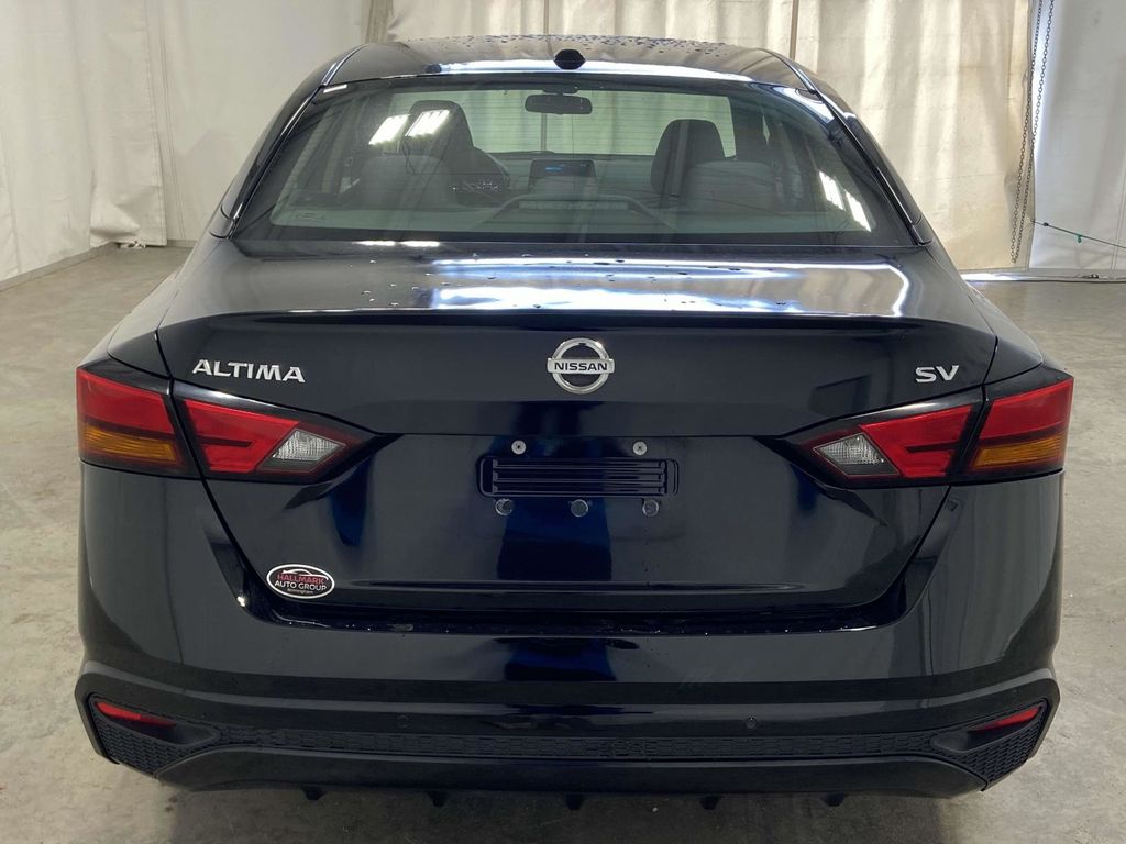 2021 Nissan Altima 2.5 SV photo 4