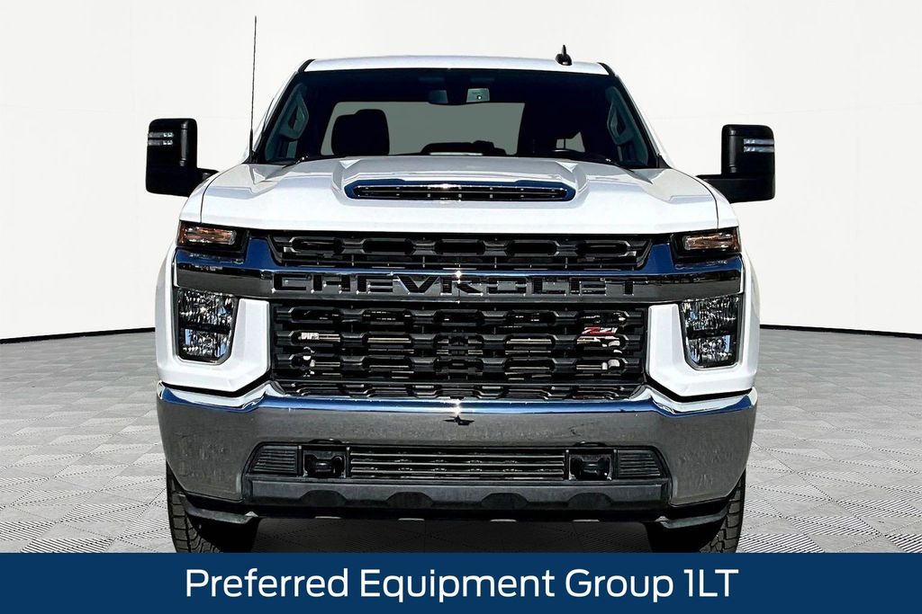 2023 Chevrolet Silverado 2500HD LT photo 3