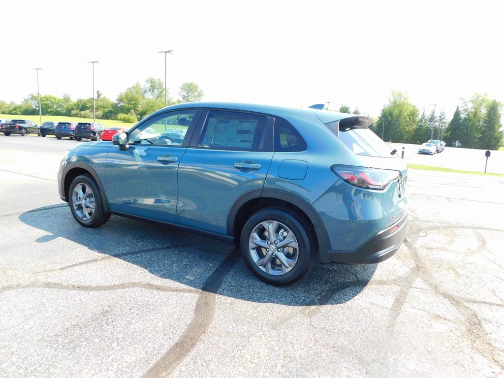 2026 Honda HR-V LX photo 4