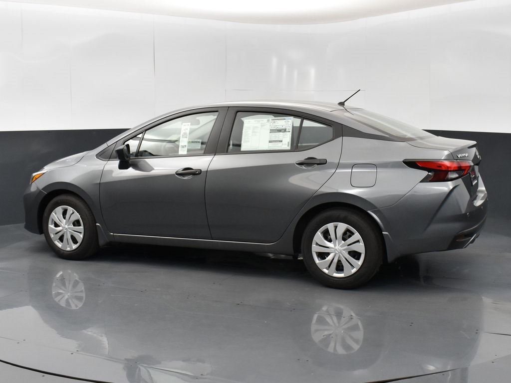 2025 Nissan Versa 1.6 S photo 5