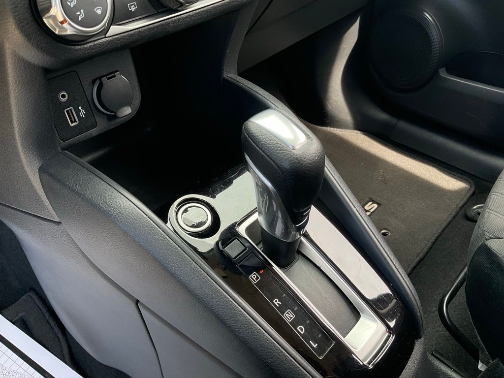 2021 Nissan Kicks S photo 23