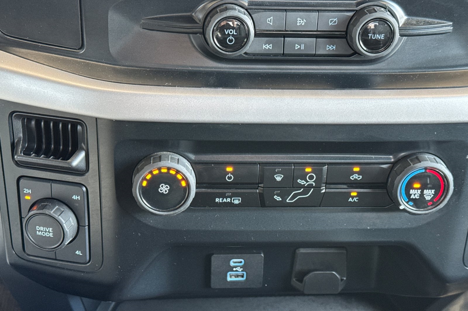 2023 Ford F-150 XLT photo 19