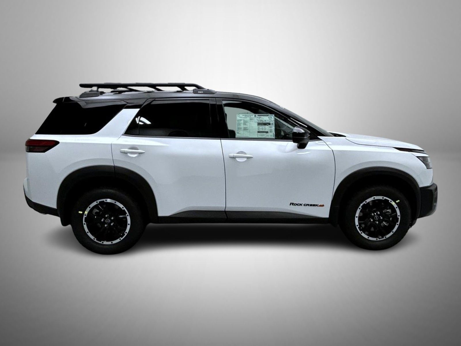 2025 Nissan Pathfinder Rock Creek photo 3