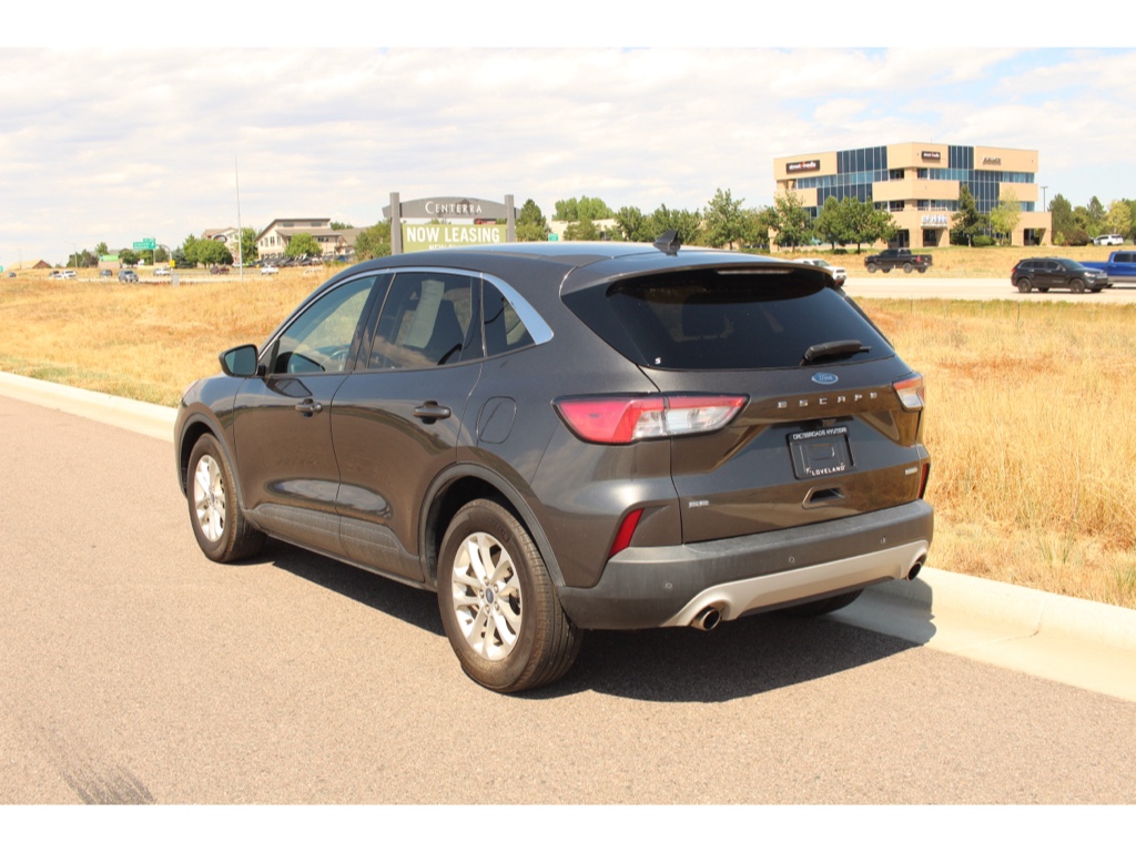 2020 Ford Escape SE photo 2