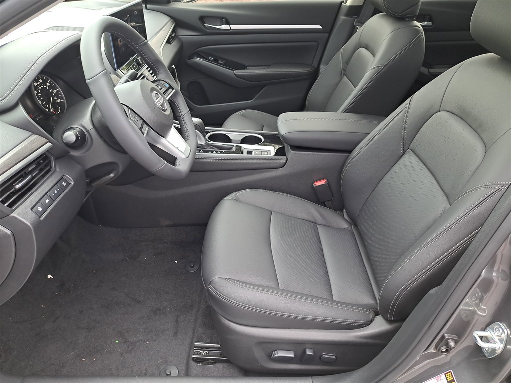2025 Nissan Altima 2.5 SL photo 19