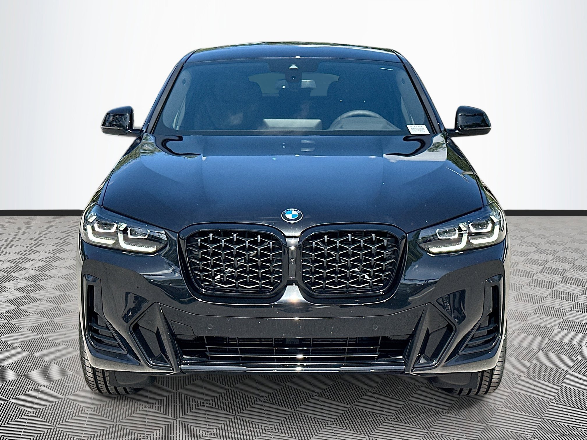 2025 Bmw X4 xDrive30i photo 2