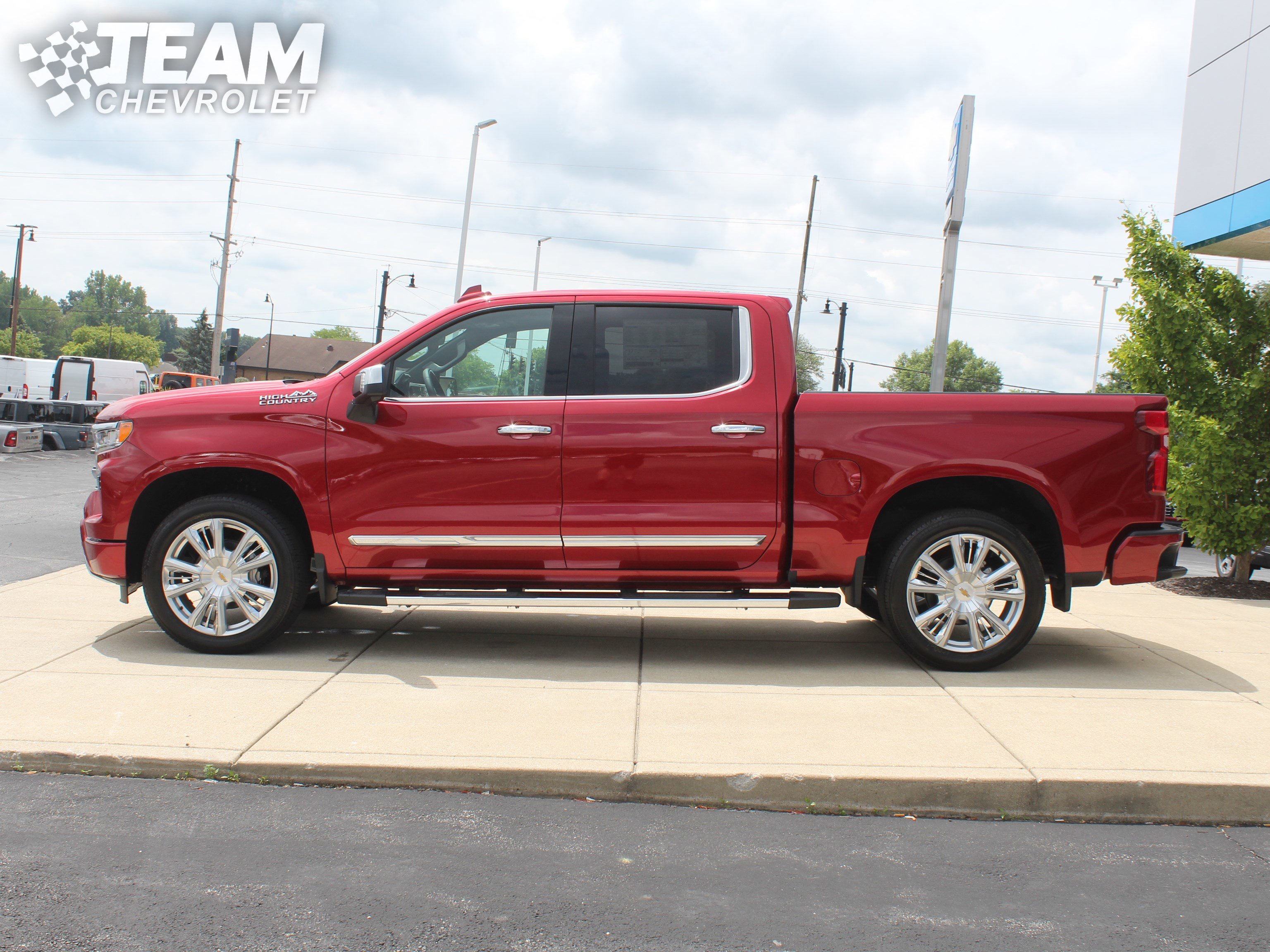 2025 Chevrolet Silverado 1500 High Country photo 6