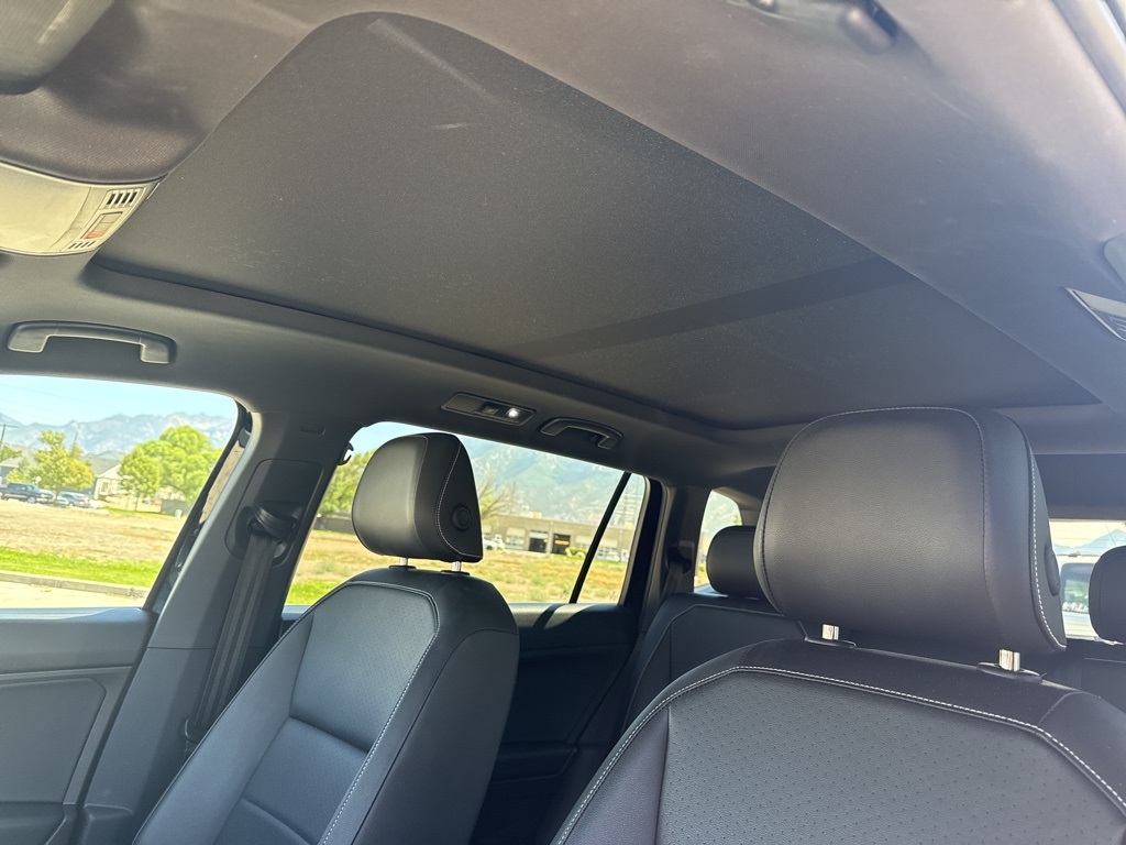 2021 Volkswagen Tiguan SE R-Line Black photo 13