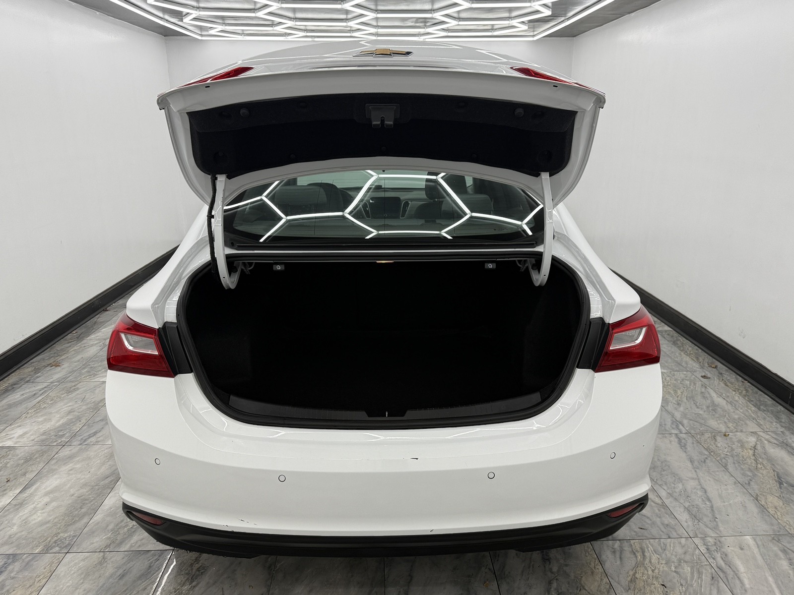 2024 Chevrolet Malibu 1LT photo 4