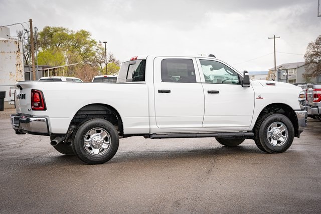 2025 Ram 3500 Tradesman photo 7
