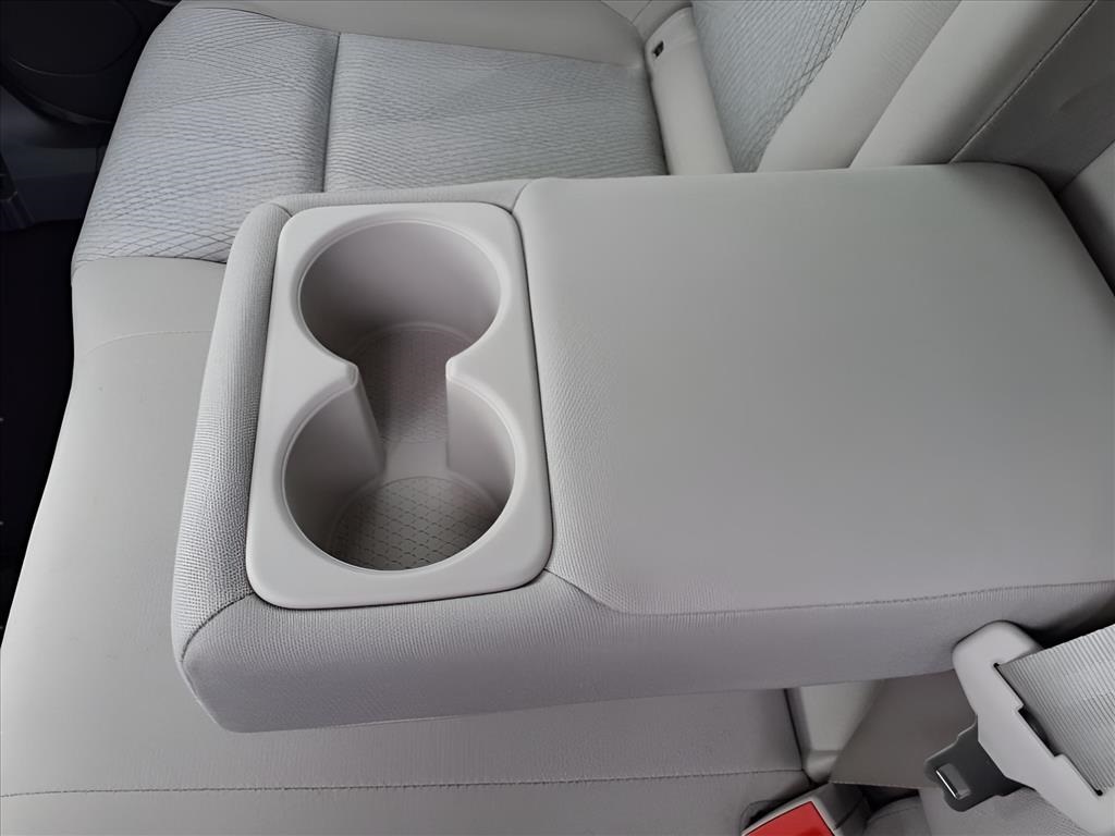 2025 Nissan Rogue SV photo 10