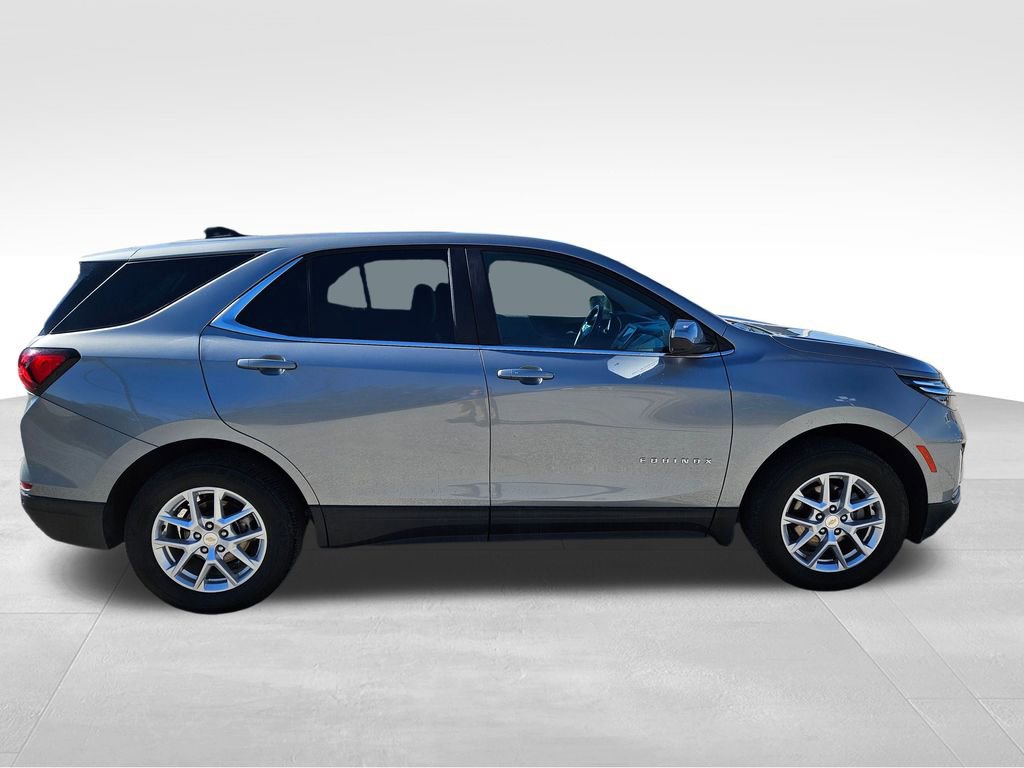 2024 Chevrolet Equinox LT photo 4