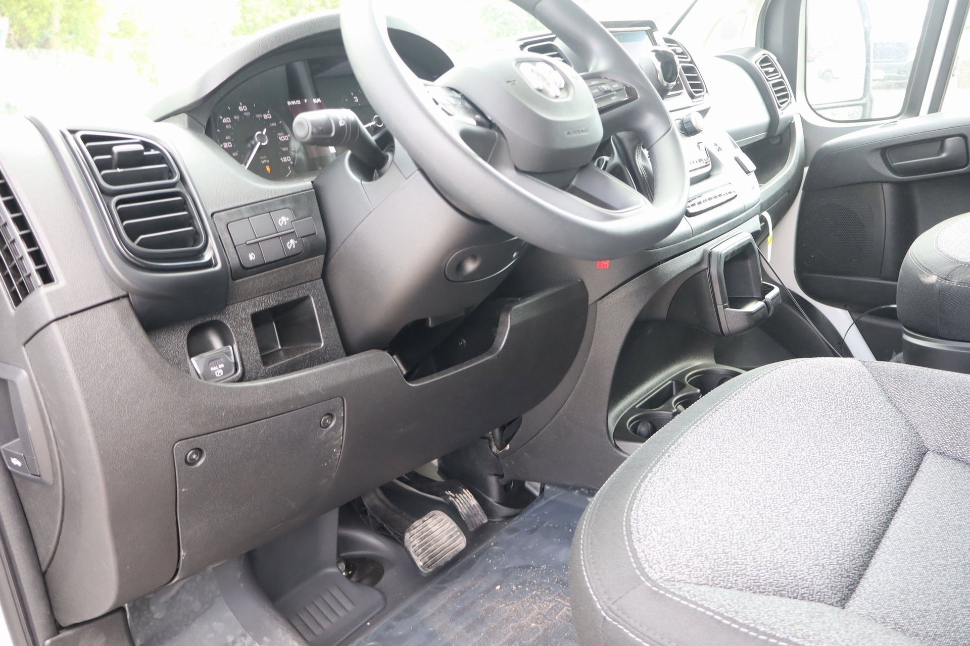 2026 Ram ProMaster 2500 photo 14