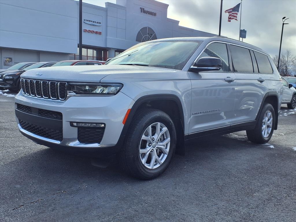 2022 Jeep Grand Cherokee L Limited's photo