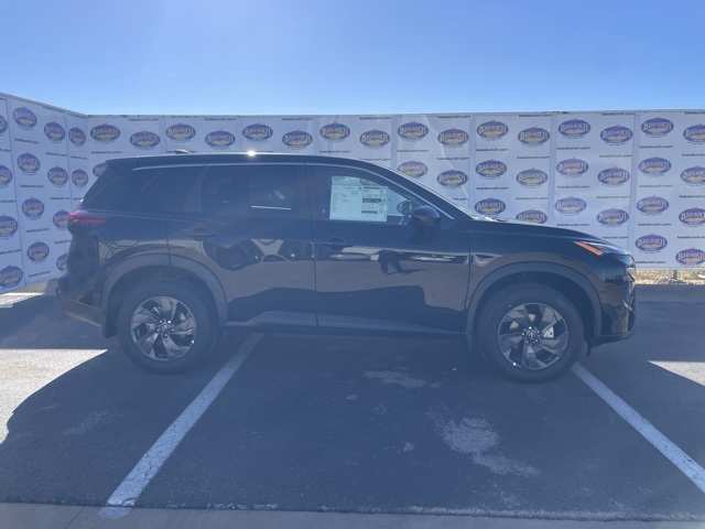 2026 Nissan Rogue SV's photo