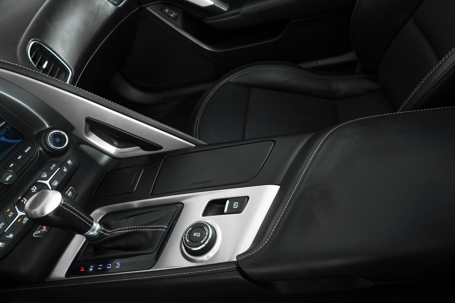 2014 Chevrolet Corvette Stingray Base 3LT photo 31