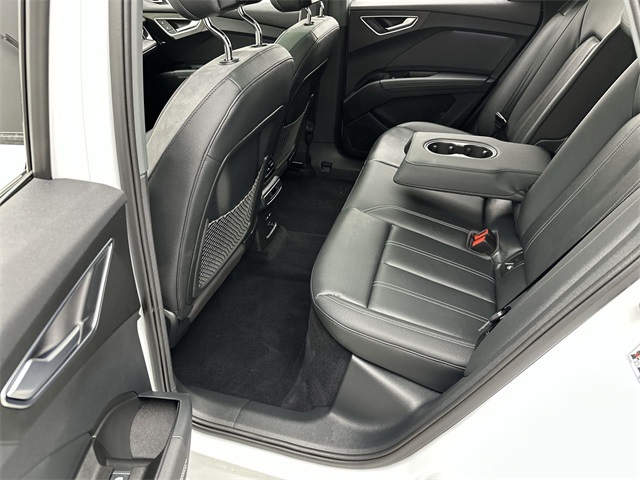 2024 Audi Q4 E-tron Premium Plus photo 14