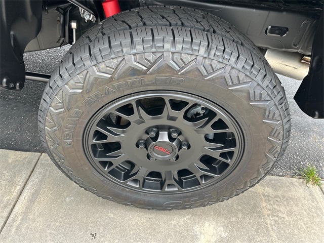 2025 Toyota Tacoma SR5 4x4 Double Cab photo 5