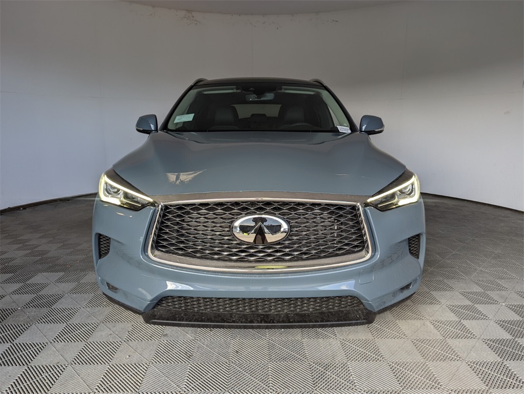 2025 Infiniti QX50 Luxe AWD photo 3