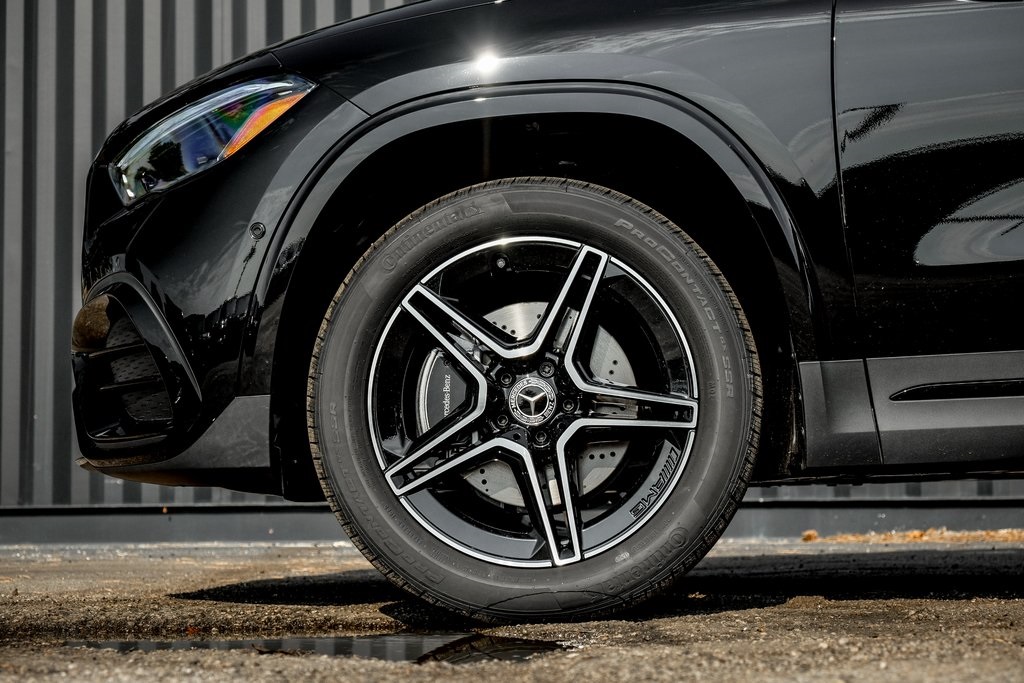 2026 Mercedes Benz GLA 250 4MATIC photo 4