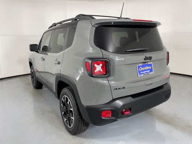 2023 Jeep Renegade Trailhawk photo 6