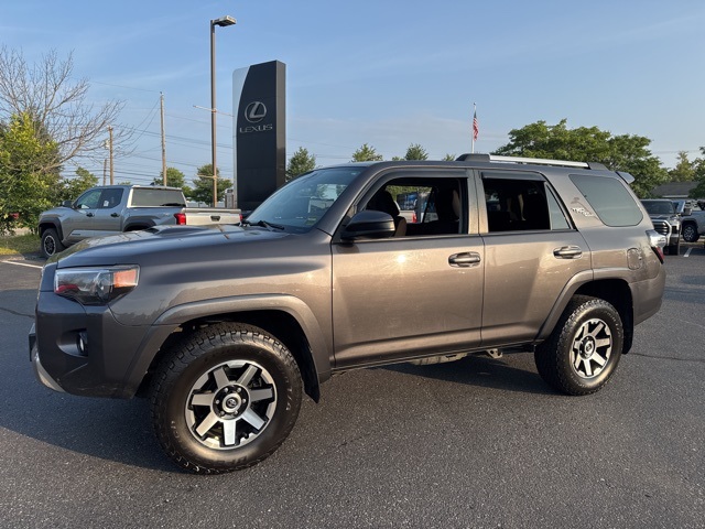 2018 Toyota 4Runner TRD Off-Road photo 7