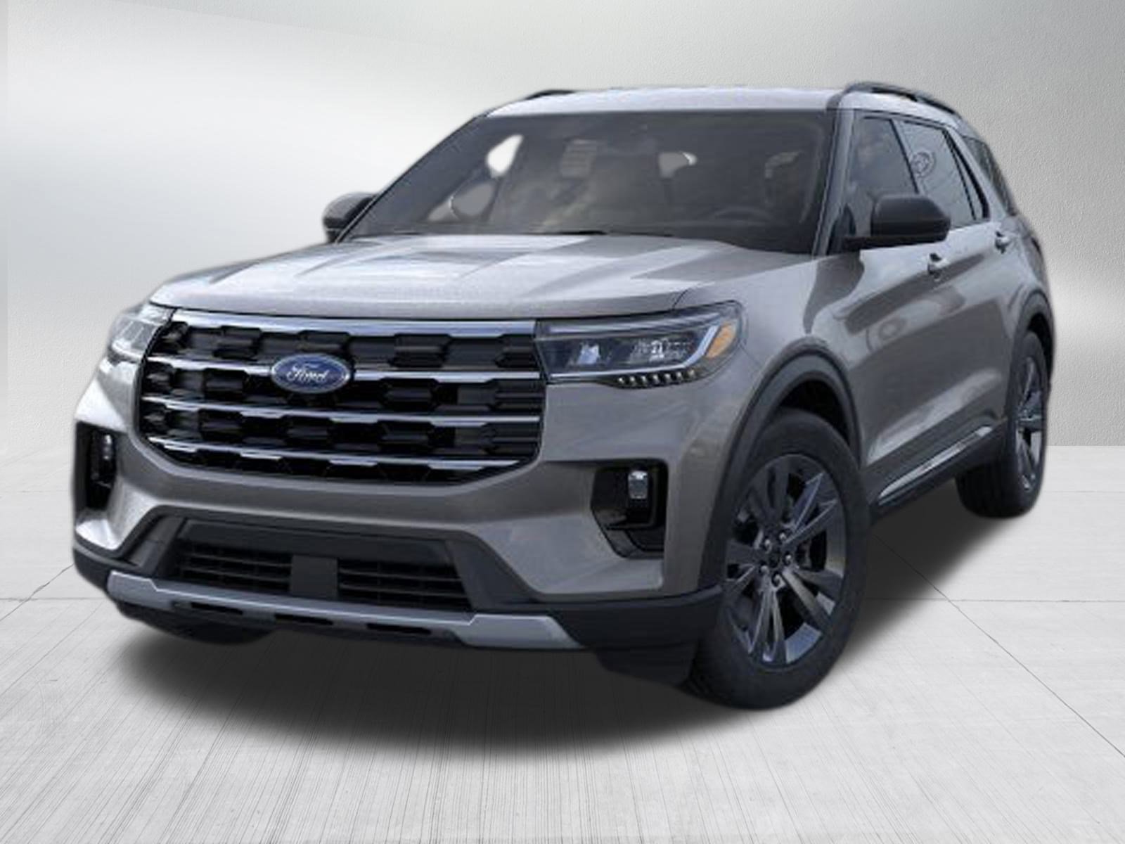 2025 Ford Explorer photo 2