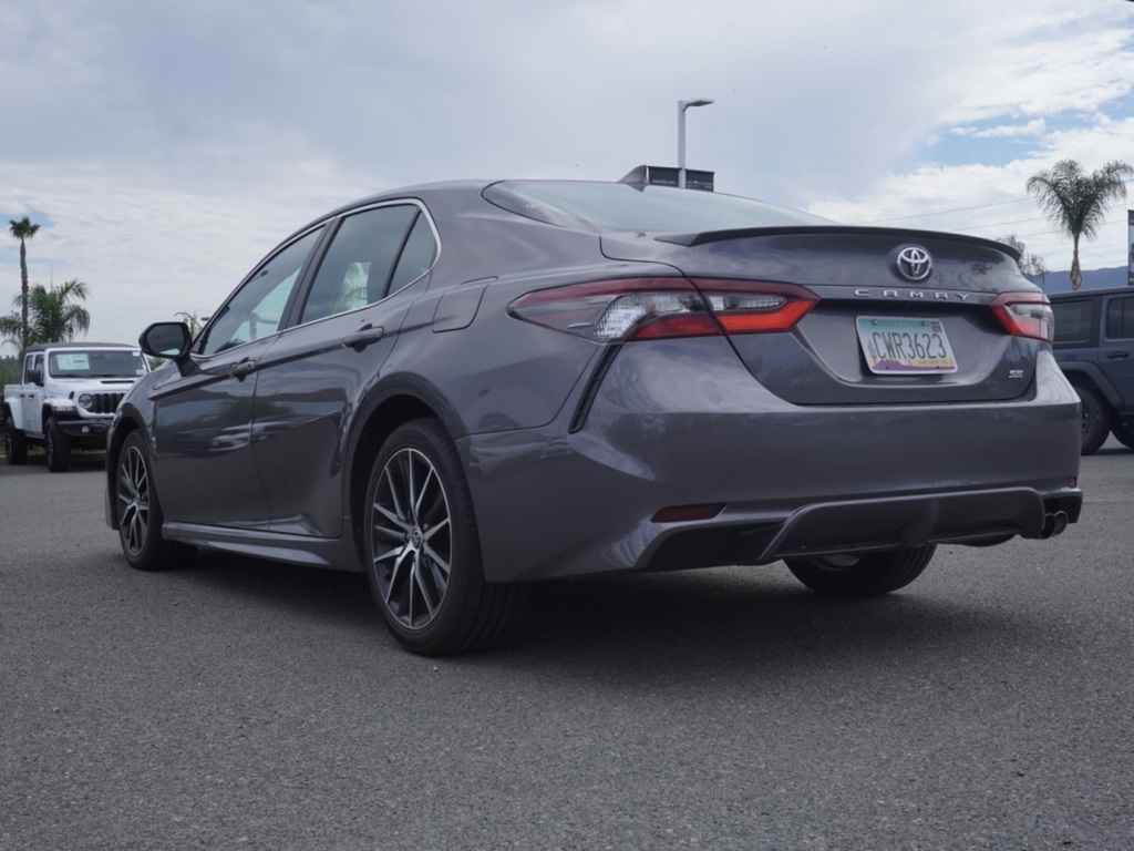 2023 Toyota Camry SE photo 5