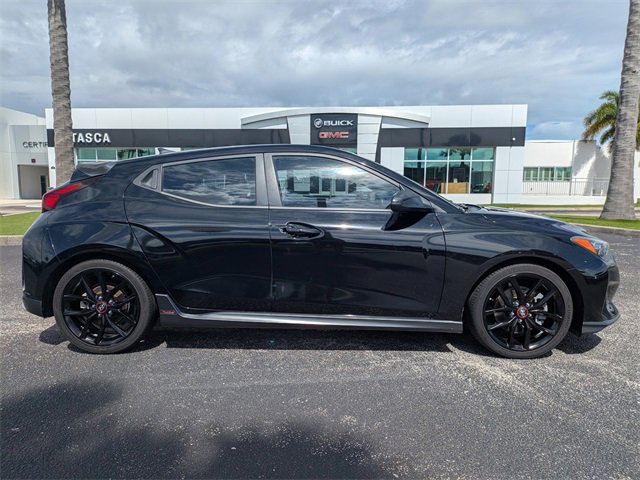 2019 Hyundai Veloster Turbo R-Spec photo 2