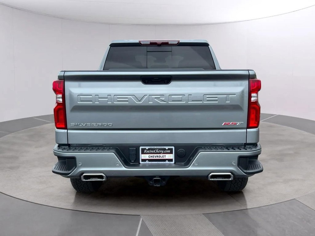 2024 Chevrolet Silverado 1500 RST photo 4