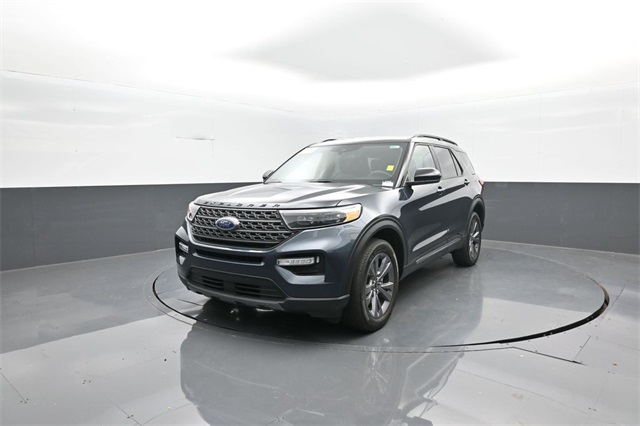 2022 Ford Explorer XLT photo 2