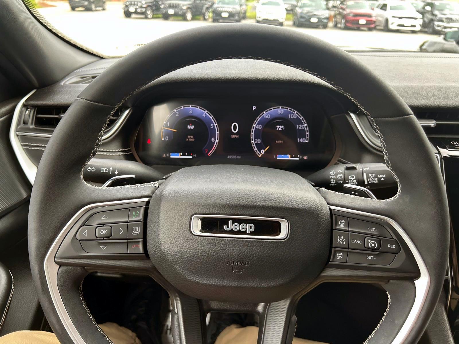 2023 Jeep Grand Cherokee Altitude photo 16