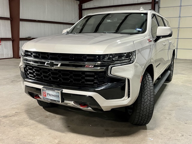 2022 Chevrolet Suburban Z71 photo 3