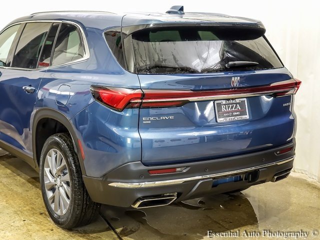 2025 Buick Enclave Preferred photo 5