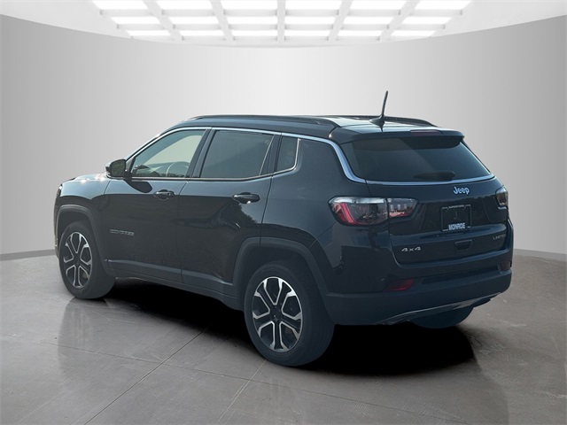 2023 Jeep Compass Limited photo 4