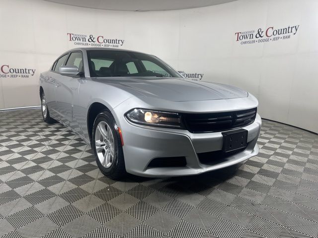2021 Dodge Charger SXT photo 3