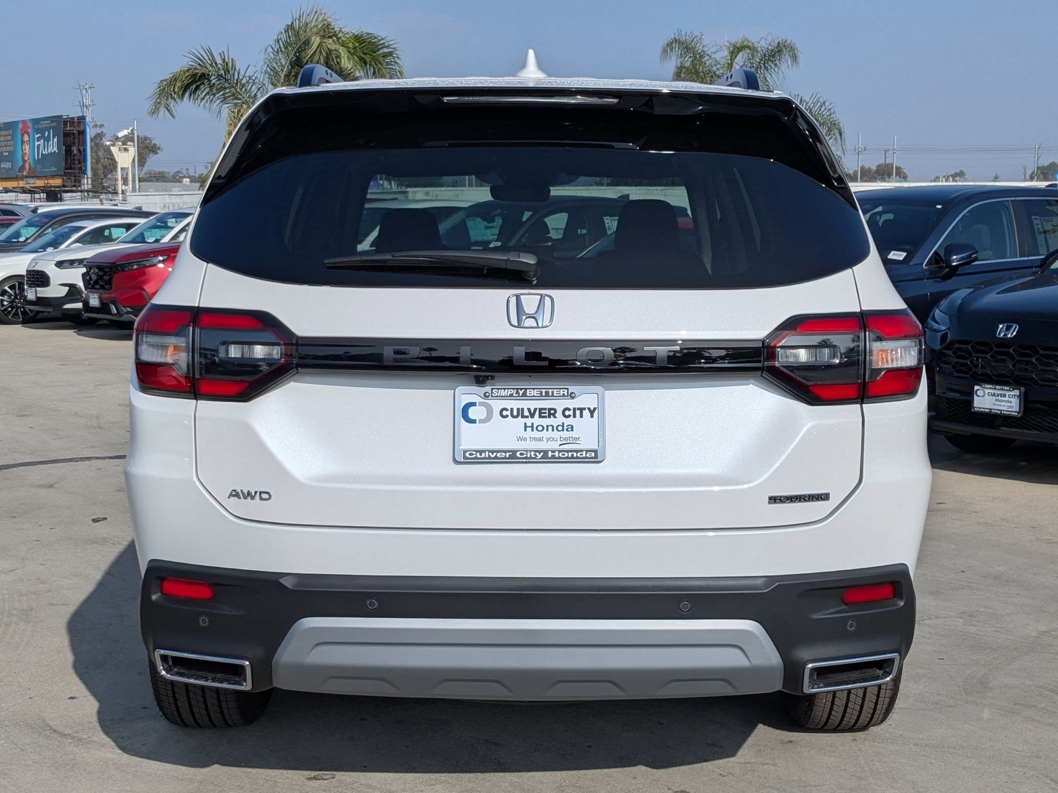 2025 Honda Pilot Touring photo 3