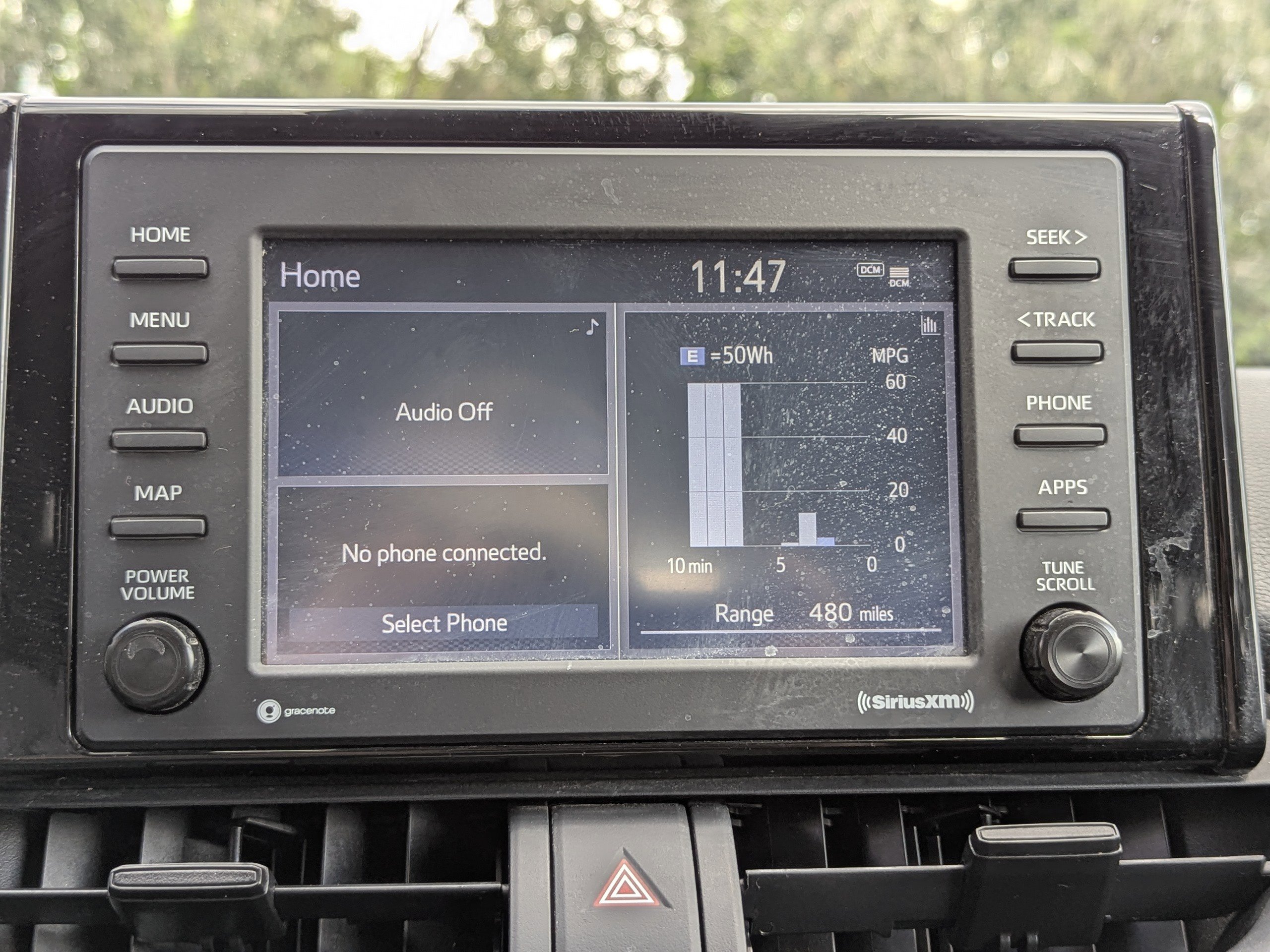 2021 Toyota RAV4 Hybrid XLE photo 14