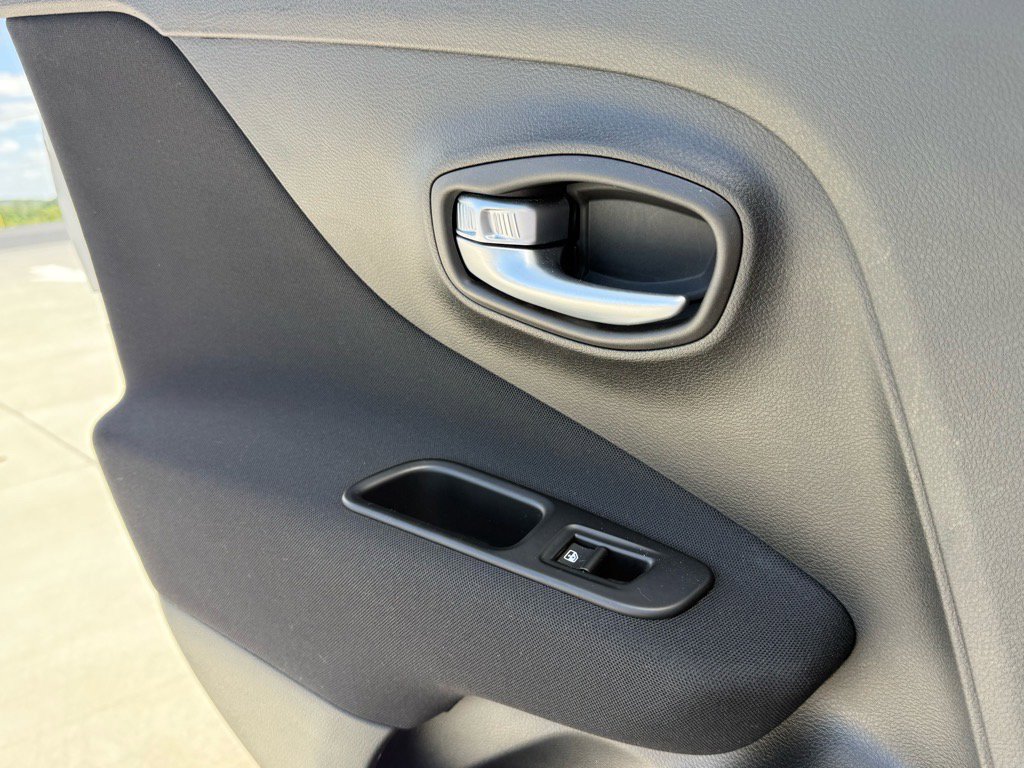 2019 Jeep Renegade Latitude photo 10
