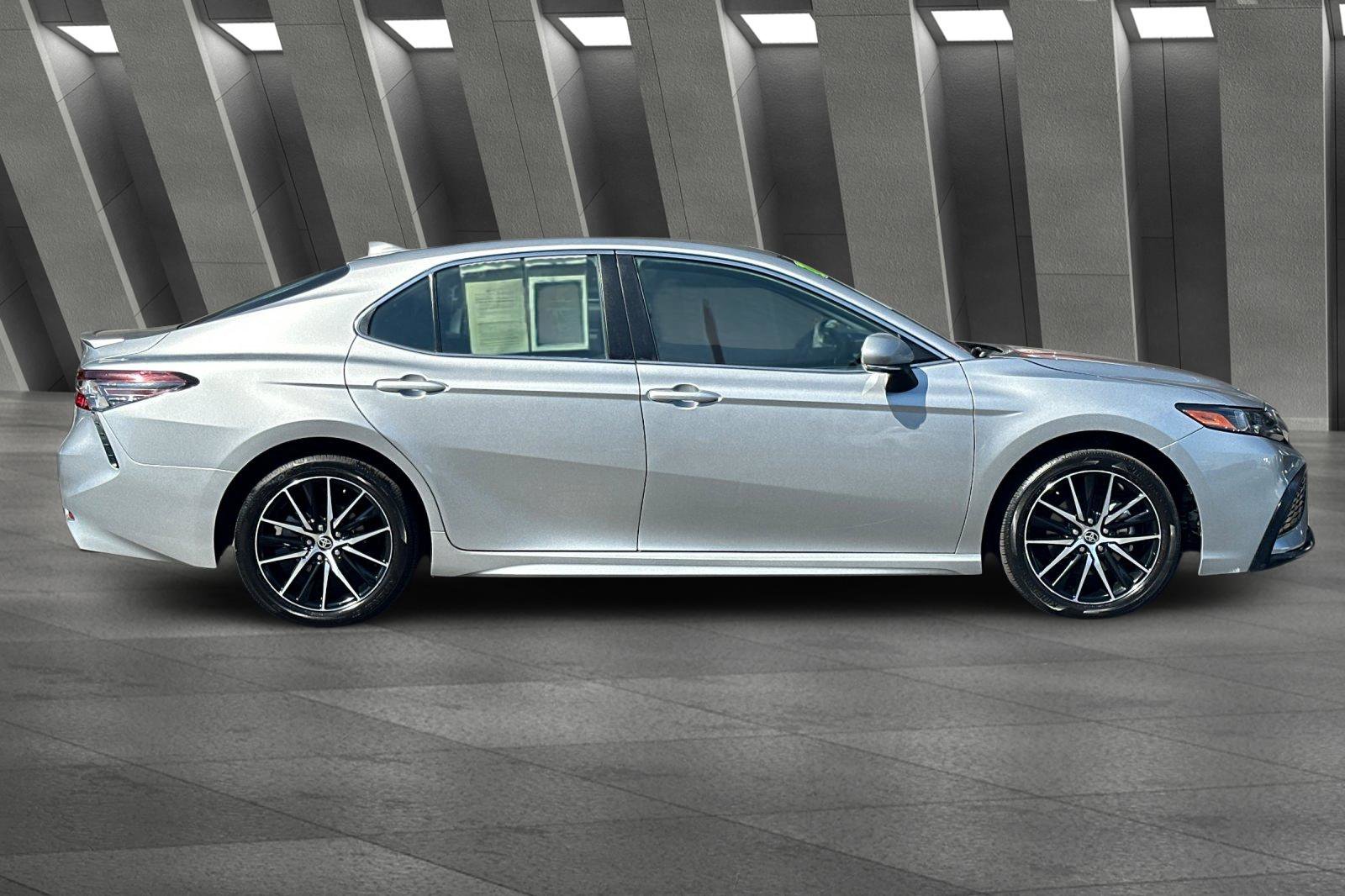 2024 Toyota Camry SE photo 2