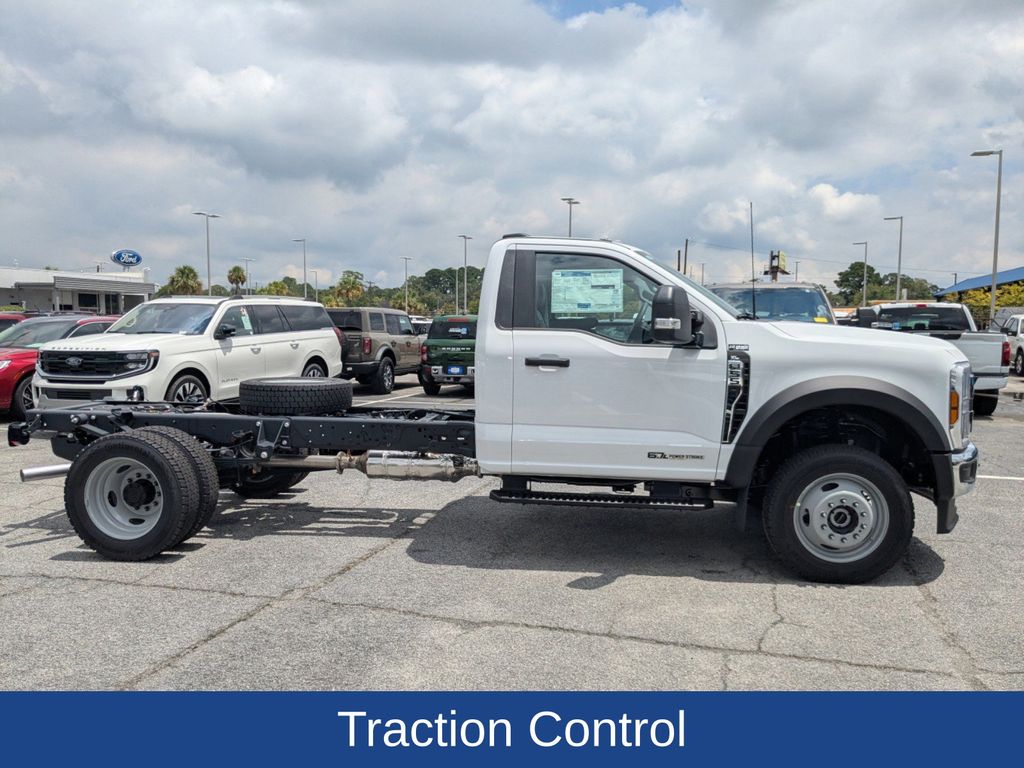 2025 Ford F-550 XL photo 3
