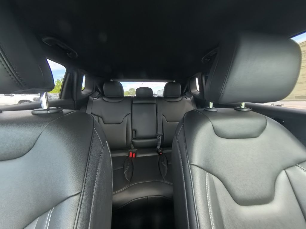 2025 Jeep Compass Limited photo 21