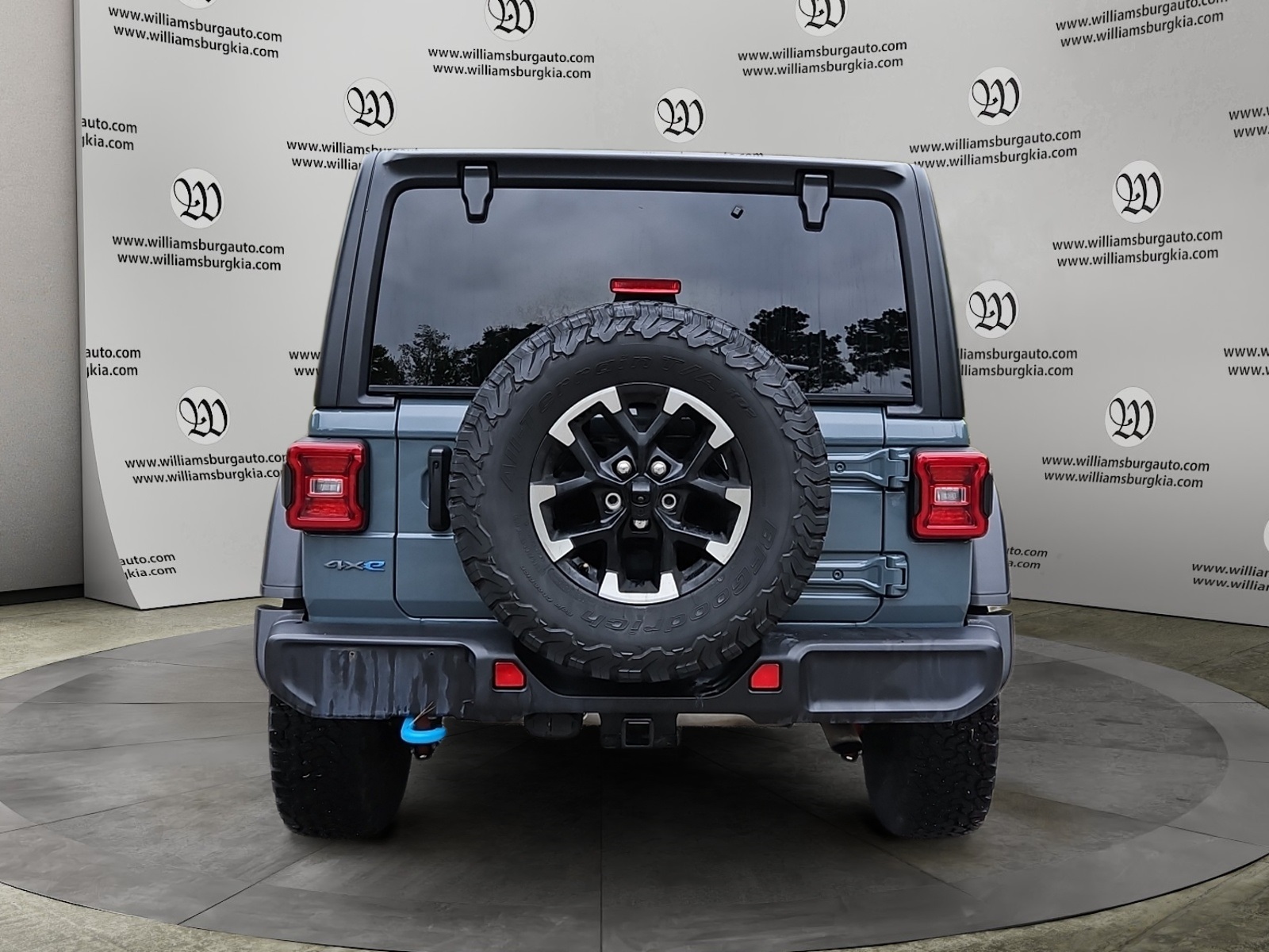 2024 Jeep Wrangler Rubicon 4xe photo 2