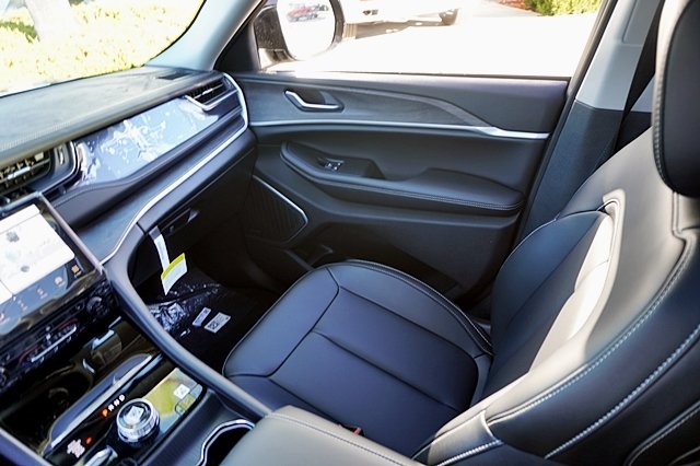 2023 Jeep Cherokee 4xe photo 27