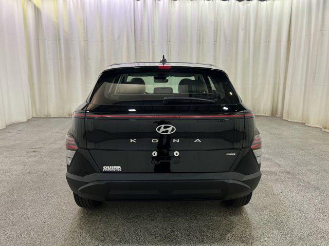 2026 Hyundai Kona SE photo 4