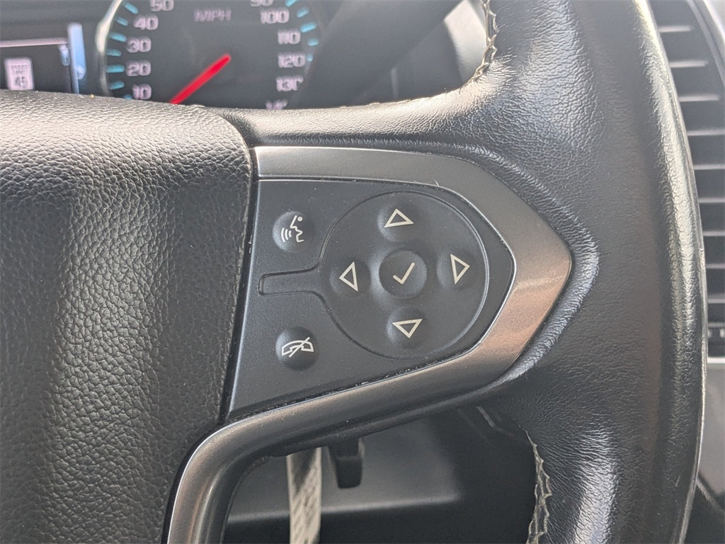 2020 Chevrolet Suburban LT photo 22