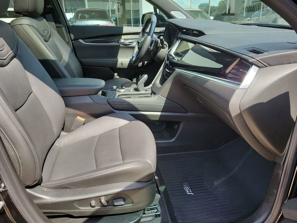 2024 Cadillac XT6 Sport photo 28