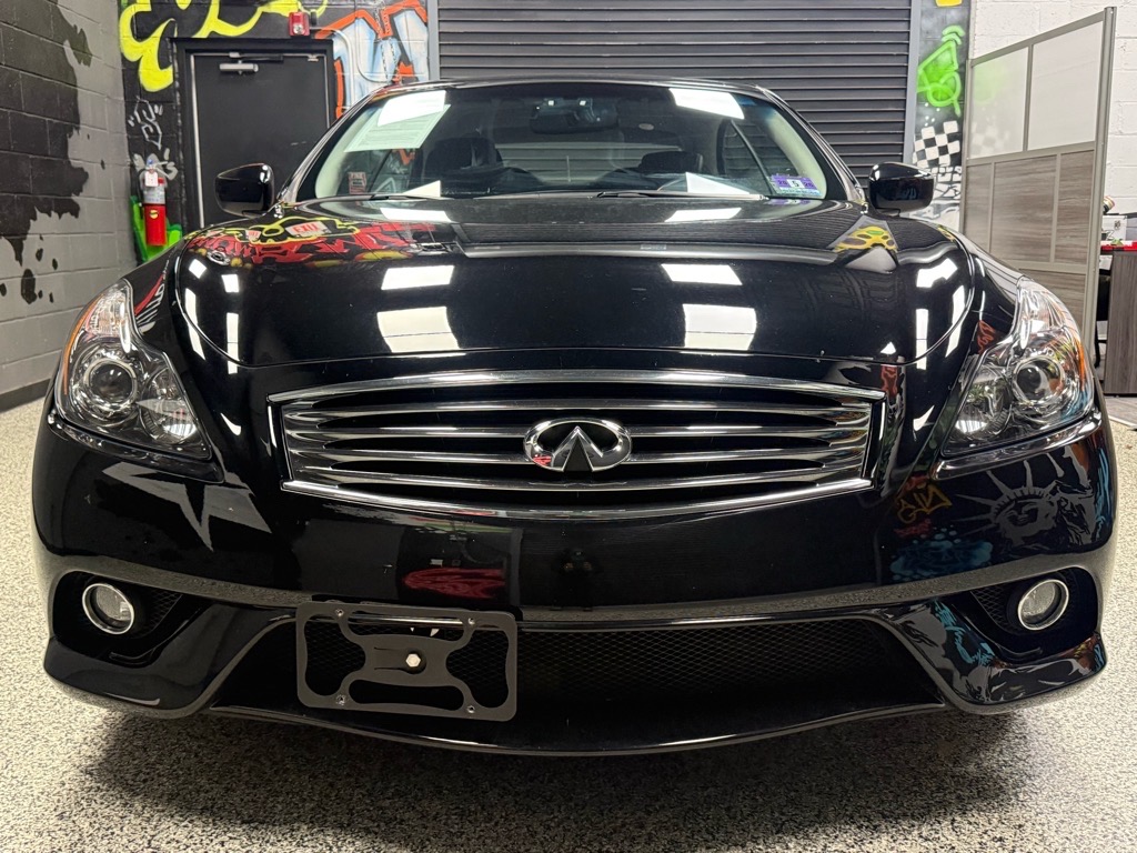 2015 Infiniti Q60 Premium photo 2