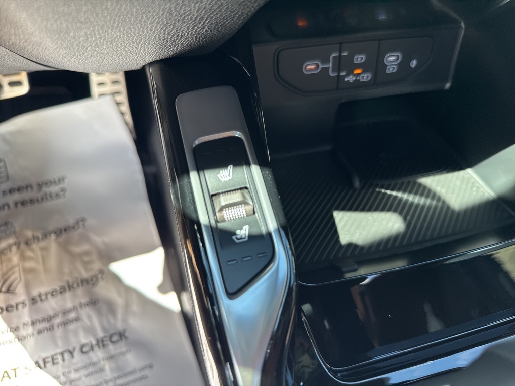 2026 Kia Sorento X-Line SX Prestige photo 21